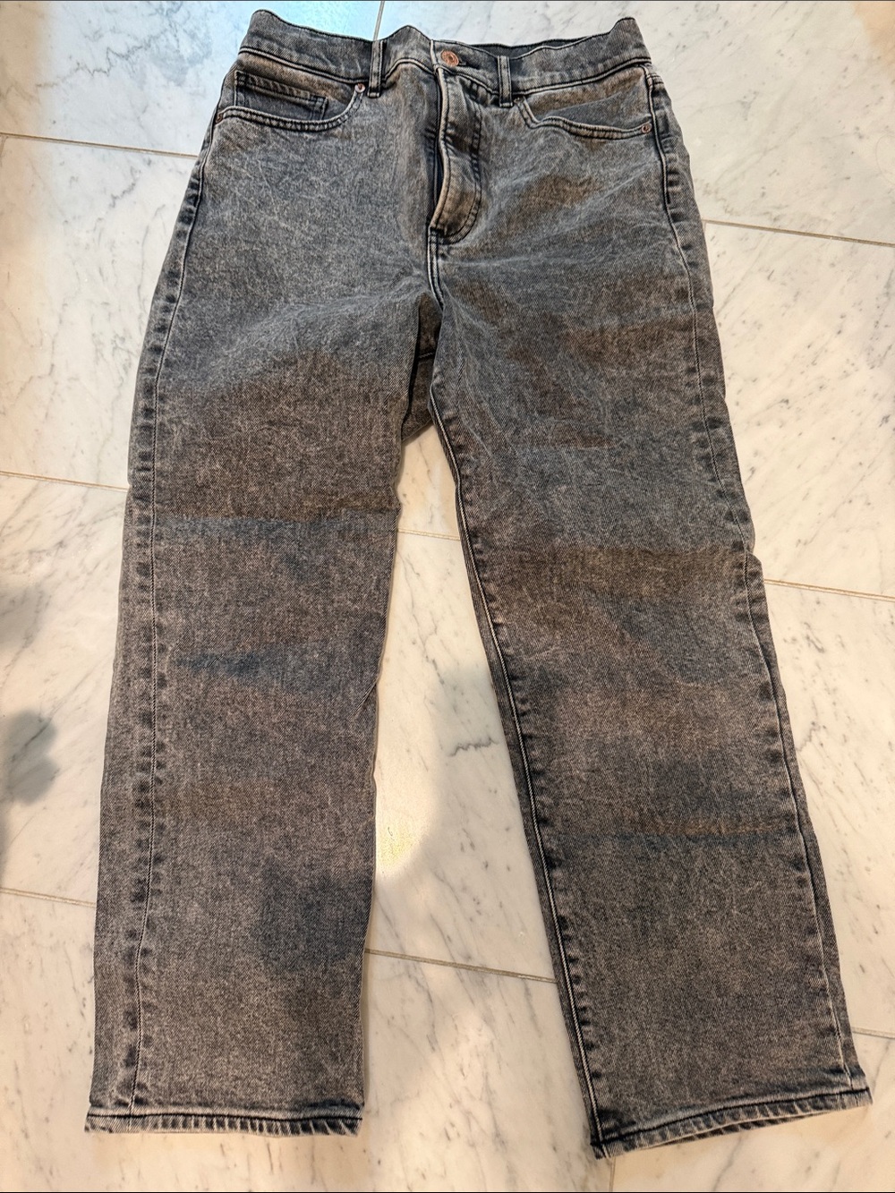 Women's Grey Washed Straight-Leg Jeans